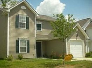 7421 Chesterbrook Ln, Charlotte, NC 28273