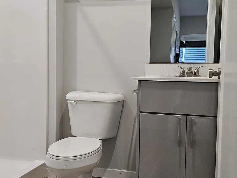308 E White St #4 — Photo 14