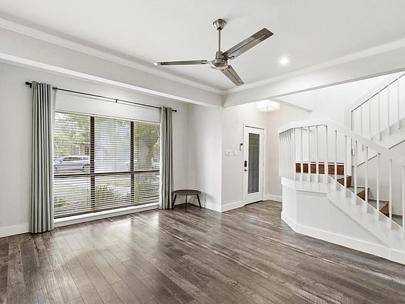 2nd image of 543 Josephine St