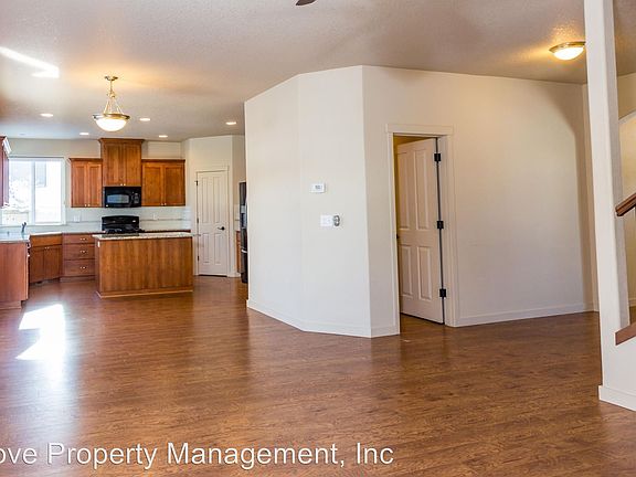 3rd image of 10513 NE 69th Ave