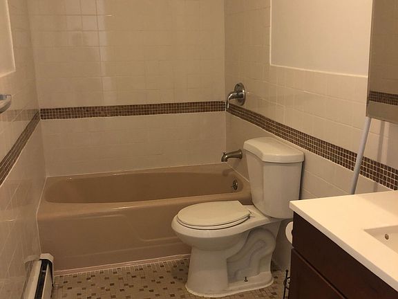 2nd image of 8679 Bay Pkwy #2