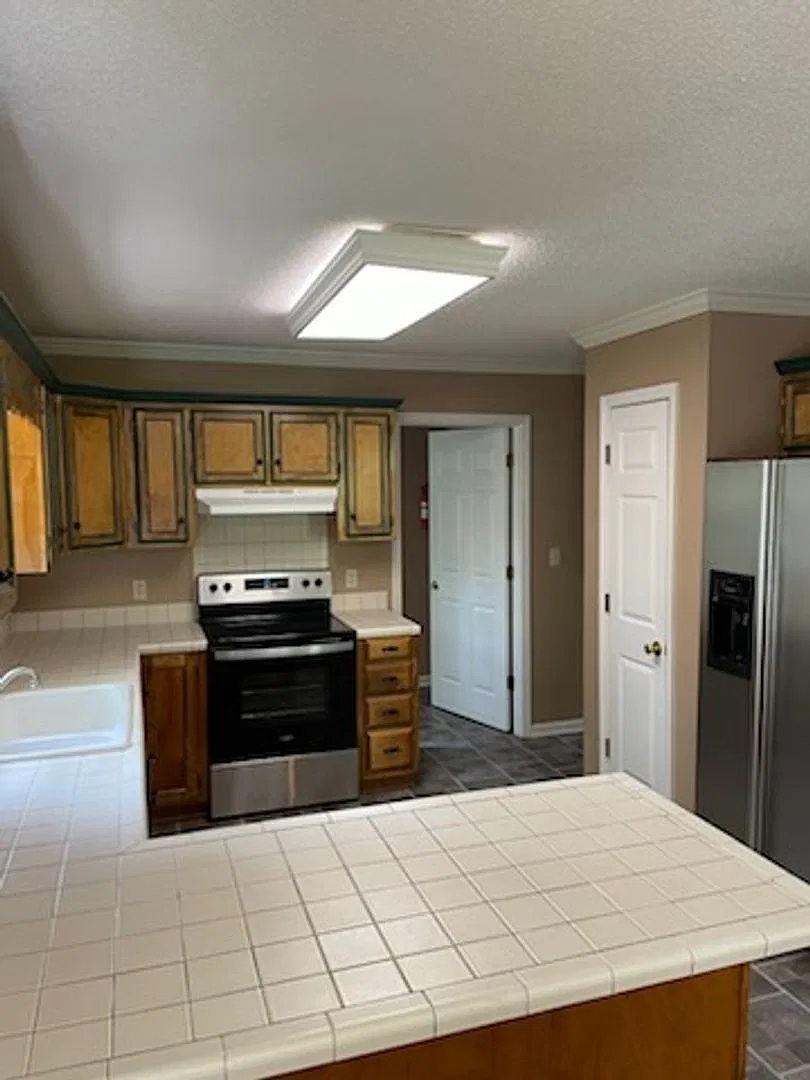 Single Family Home — Photo 3