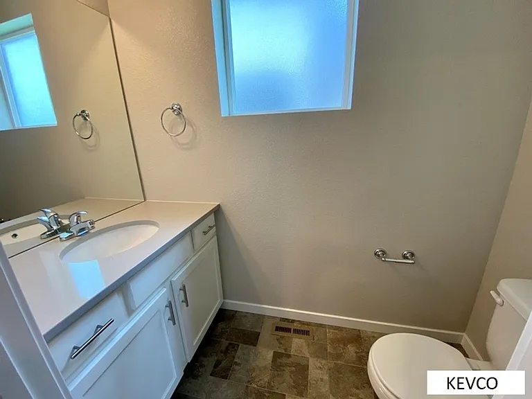 2950 Sykes Dr — Photo 8