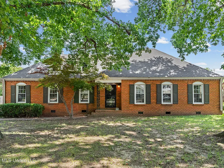 8846 Millbranch Rd — Photo 2