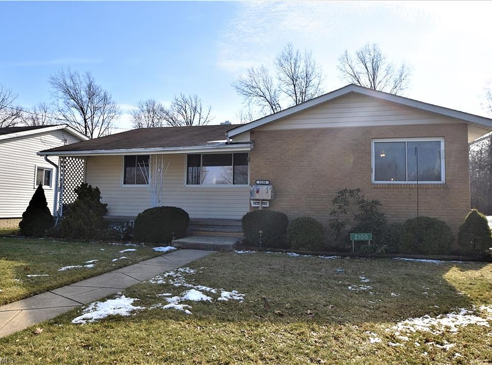 1st image of 2100 E 42nd St