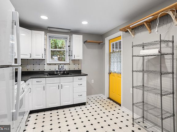 5th image of 4617 Saint Davids St