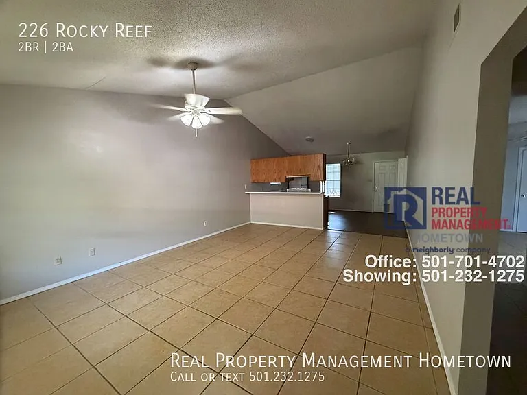 226 Rockyreef Cir — Photo 3