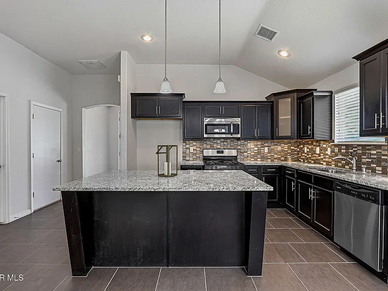 11381 Bullseye St — Photo 26