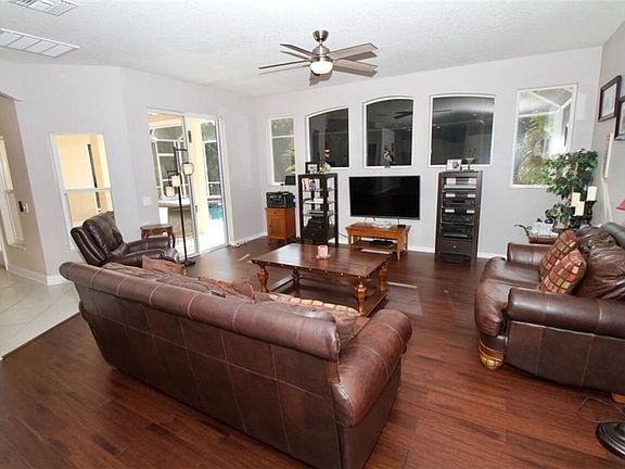 2nd image of 500 Somerhill Dr NE