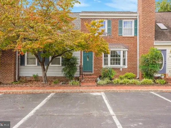 2 Lafayette Sta, Fredericksburg, VA 22401