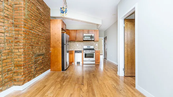 Rented by Nooklyn NYC LLC | media 23