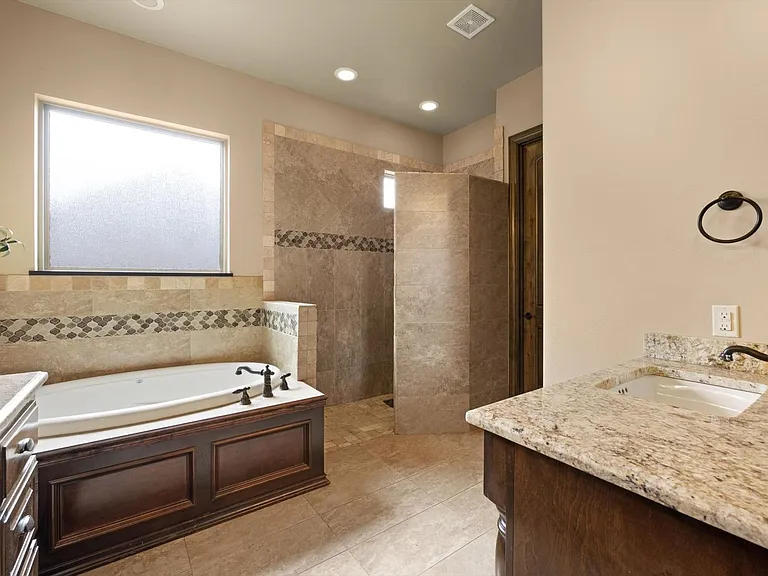 2708 Cattle Dr — Photo 20