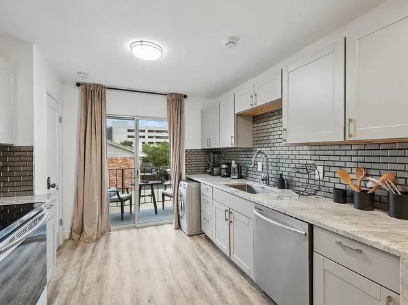 8083 Meadow Rd APT 225, Dallas, TX 75231