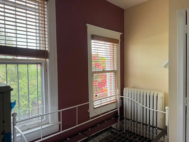 220 S Carolina Ave SE — Photo 10