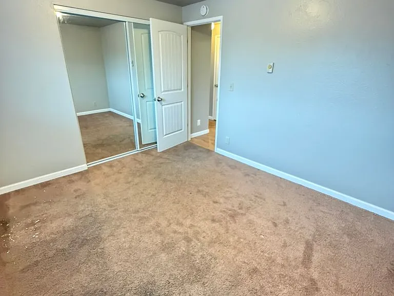 177 W C St #6 — Photo 14