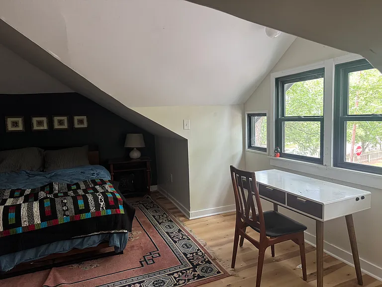 447 E Lake Dr — Photo 15