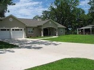 351 Lakeland Dr, Hot Springs, AR 71913