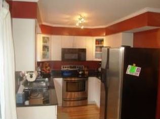 64 Murdock St, Somerville, MA 02145