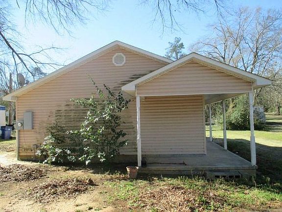 3rd image of 403 Carver St
