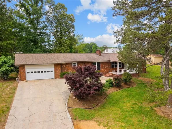 3117 Circleview Dr SE, Dalton, GA 30721