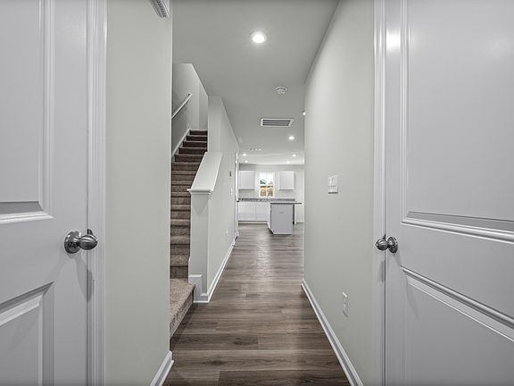 4th image of 103B Bullpen Ct #B