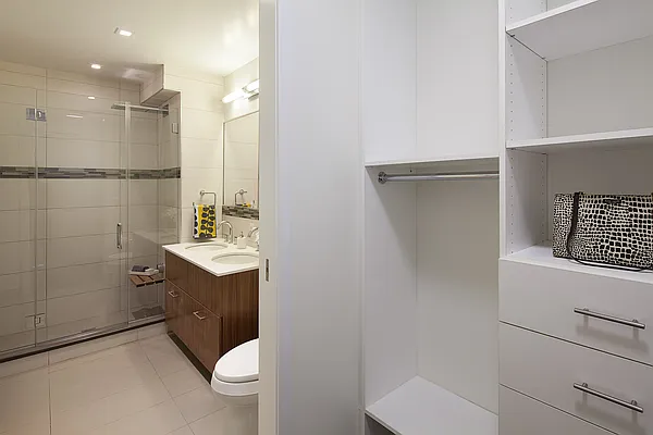 Sold by Modern Spaces | media 14