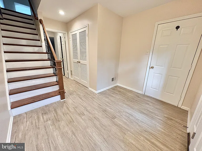 5111 Heritage Ln — Photo 9
