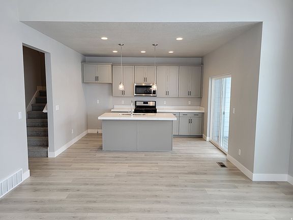4th image of 9787 N Aaron Ave