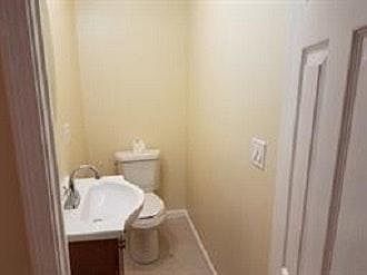 Half bath (1st floor)