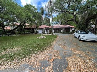 3911 SW 56th Ct, Fort Lauderdale, FL 33312