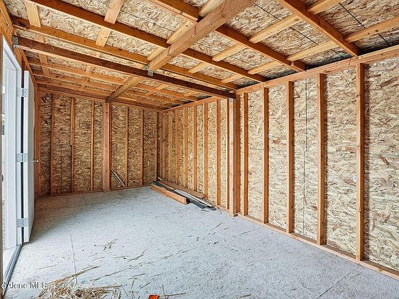 4th image of 8323 W Splitrail Ave