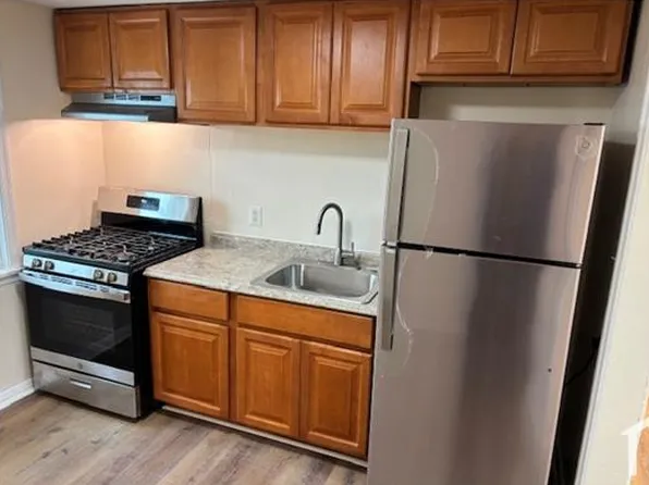 7521 Lange St #2, Baltimore, MD 21224