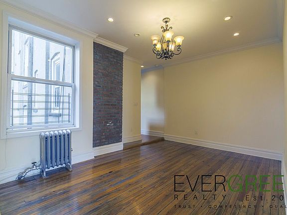 3rd image of 709 Dekalb Ave