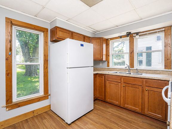 4th image of 1312 6th St