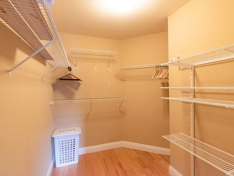 1547 Deluca Dr — Photo 22