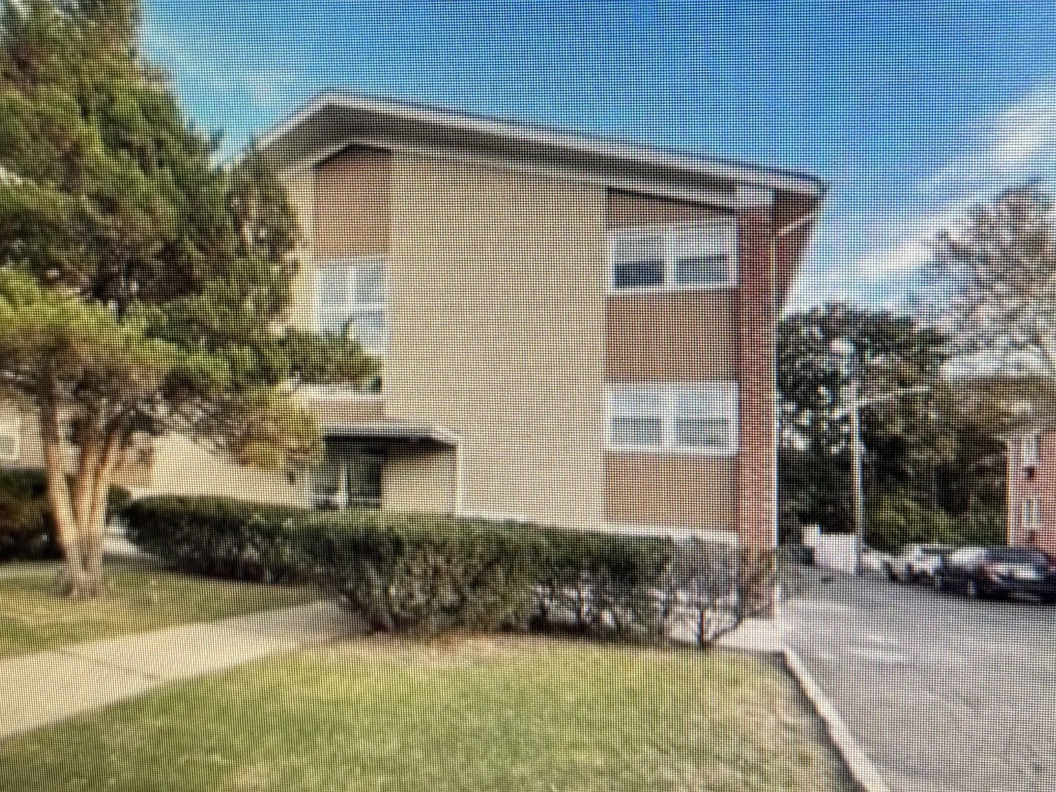 2 bed, 600 sqft, $2,000 — Photo 1