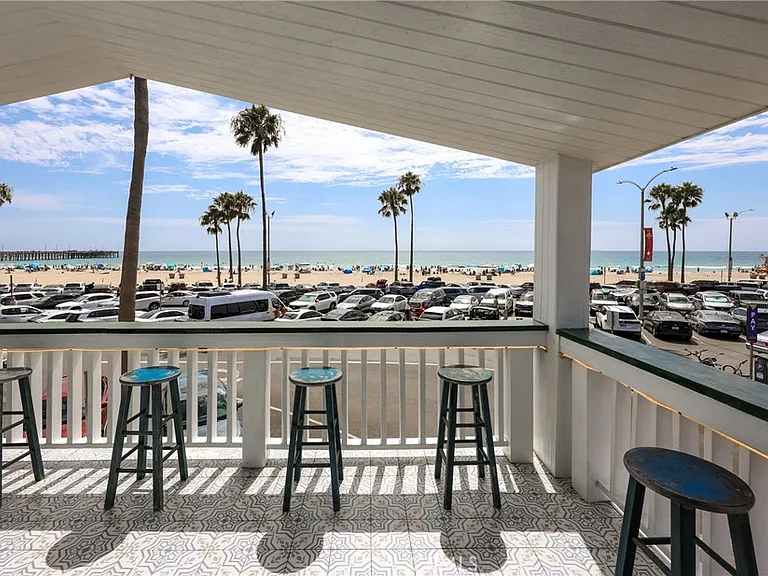 2214 W Oceanfront #B — Photo 18