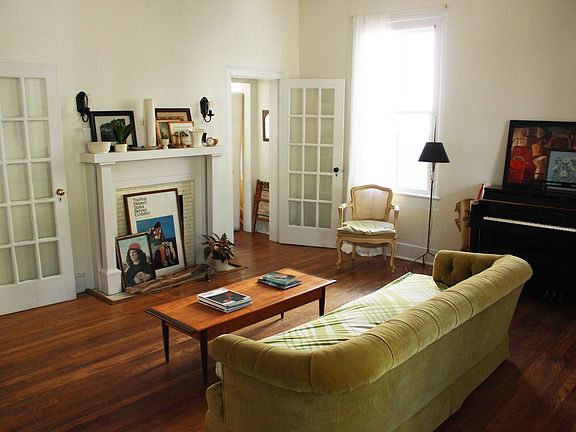 5th image of 606 Orange St #A