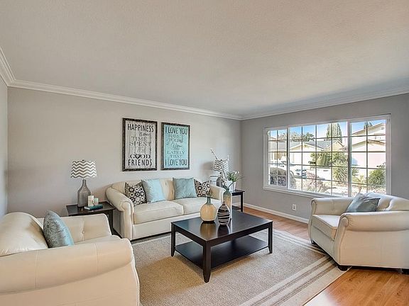 5th image of 2512 Zachary Way