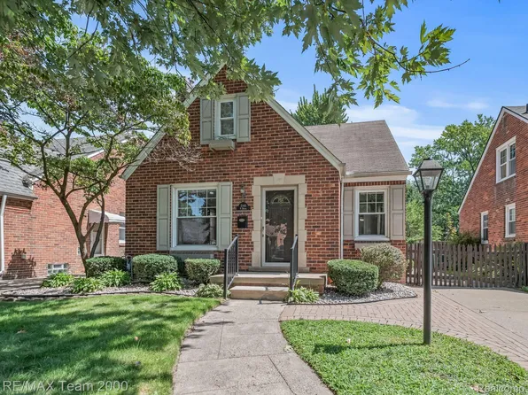 1146 Drexel St, Dearborn, MI 48128