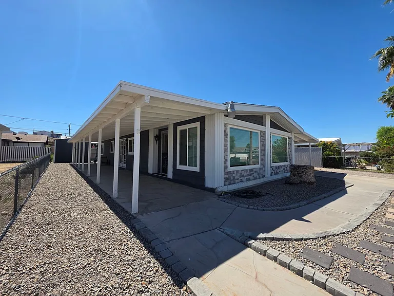 1204 Church St — Photo 14