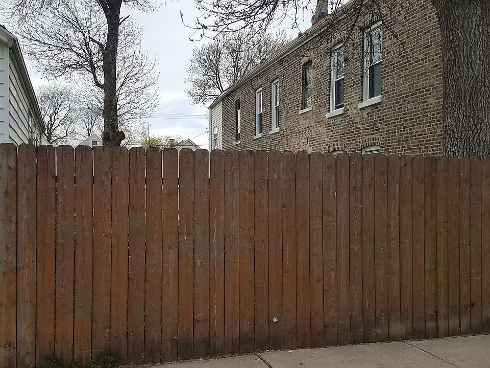 2nd image of 3822 S Wood St