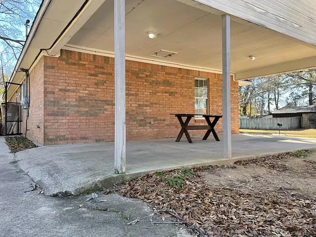 635 Richardson Dr — Photo 17