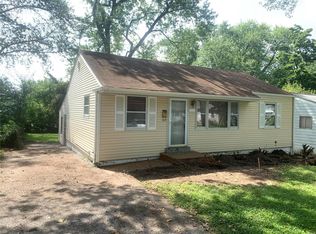 124 Elbring Dr, Saint Louis, MO