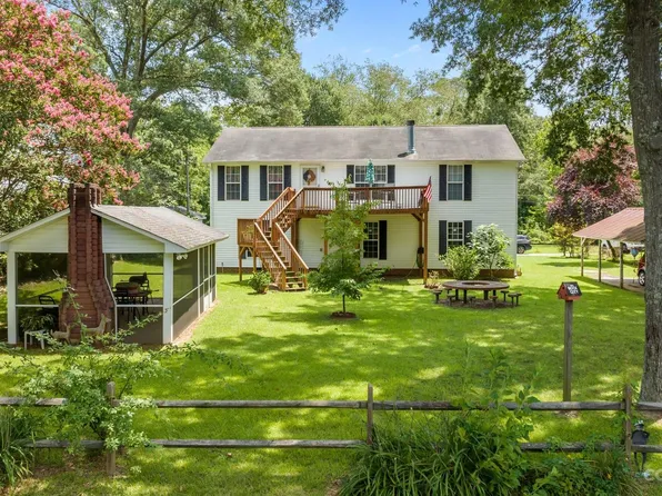 1001 Riverside Dr, Charlotte, NC 28214
