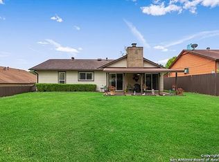 7641 Antique Oak St, Live Oak, TX 78233