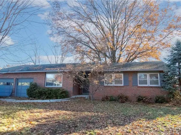 3415 Trail Rd, Lawrence, KS 66049