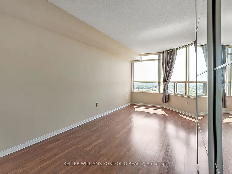 400 Webb Dr #1402 — Photo 23