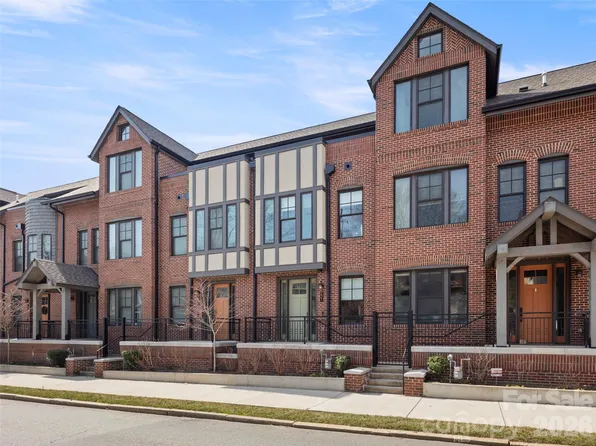 221 Broadway St, Asheville, NC 28801