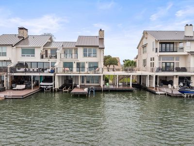 1107 The Cape, Horseshoe Bay, TX, 78657